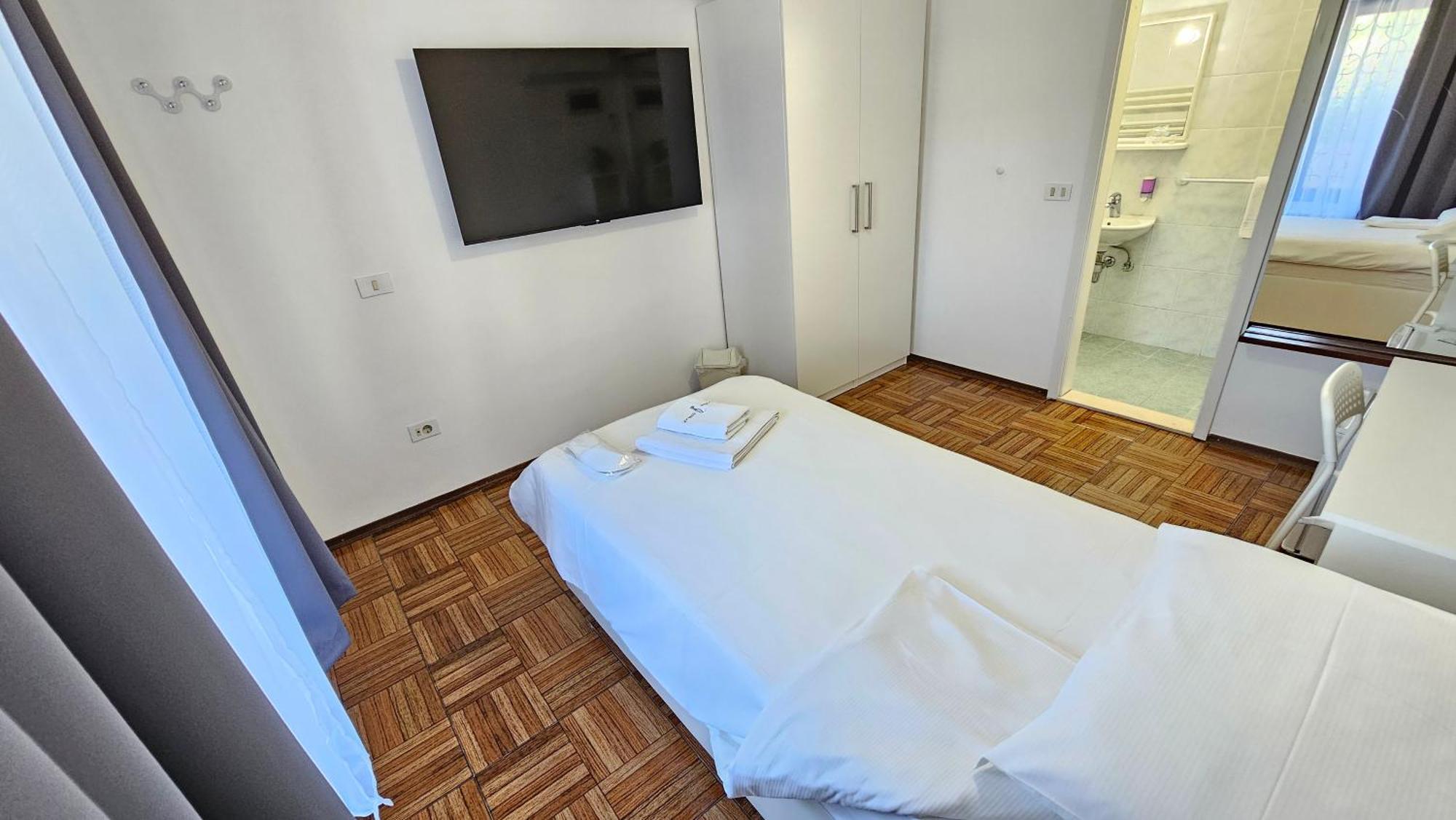 Rooms Koblar Portoroz Luaran gambar